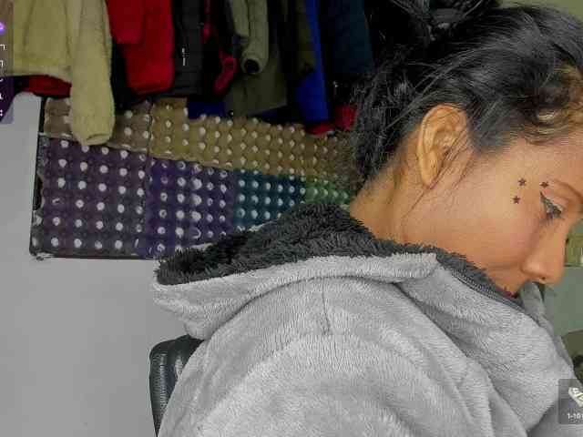 naughty chat room Nentia-horny