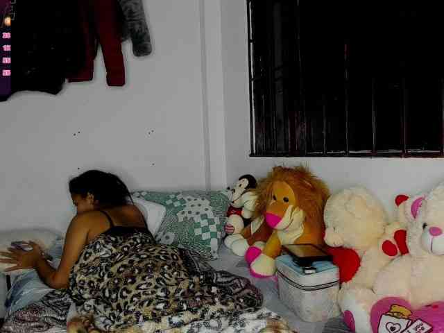 nenita-horny webcam