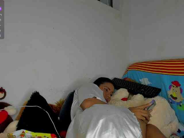 nenita-horny webcam