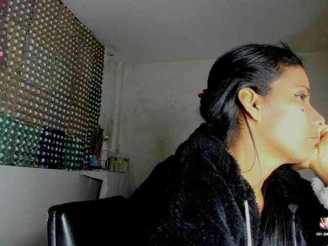 nenita-horny webcam