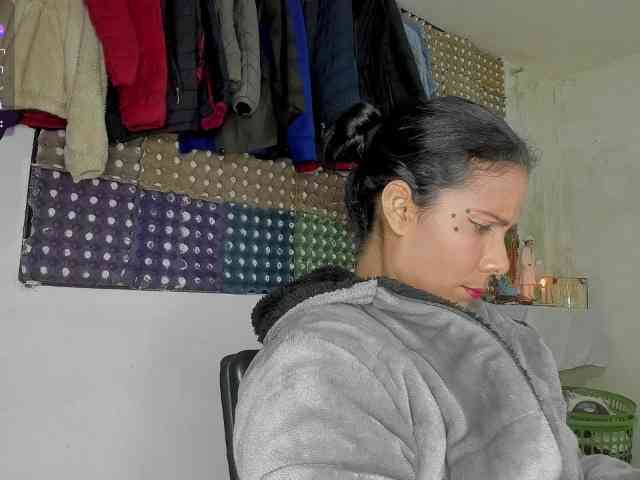 nenita-horny webcam