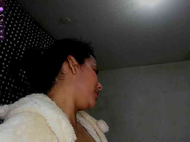 nenita-horny webcam