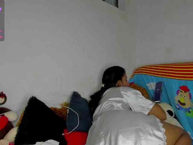 nenita-horny webcam