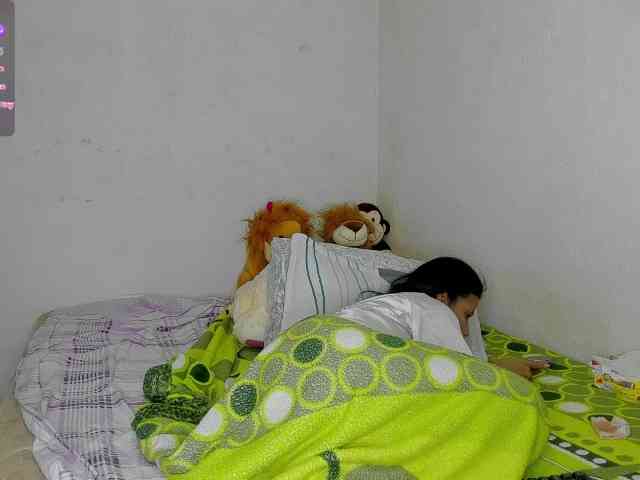 nenita-horny webcam