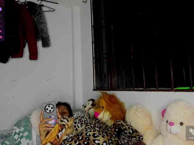 nenita-horny webcam