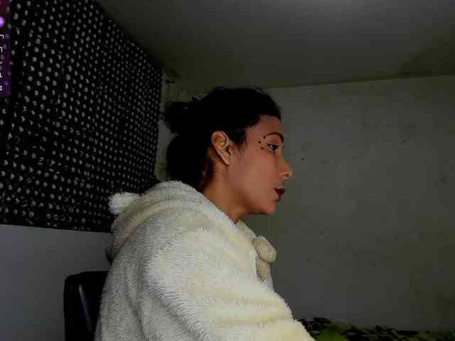 nenita-horny webcam