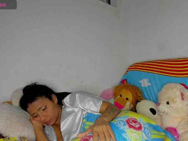 nenita-horny webcam
