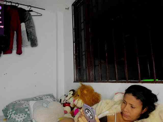 nenita-horny webcam