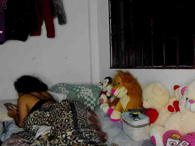 nenita-horny webcam