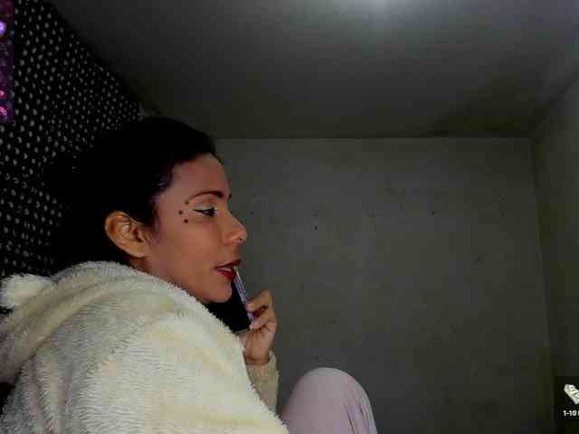 nenita-horny webcam