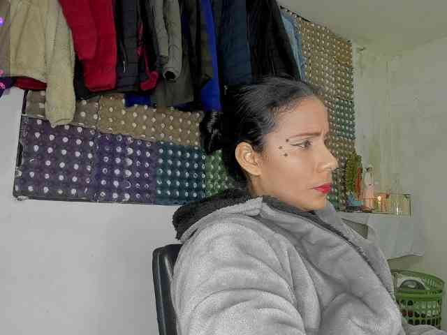 nenita-horny webcam
