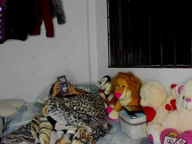 nenita-horny webcam