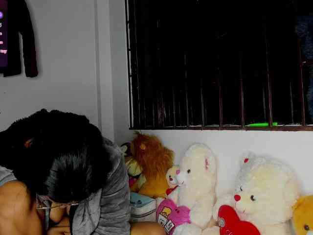nenita-horny webcam