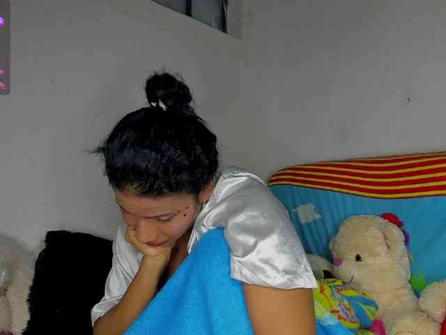 nenita-horny webcam