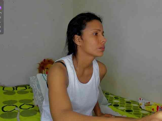 nenita-horny webcam
