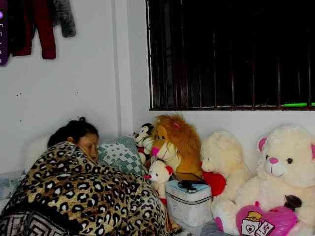 nenita-horny webcam
