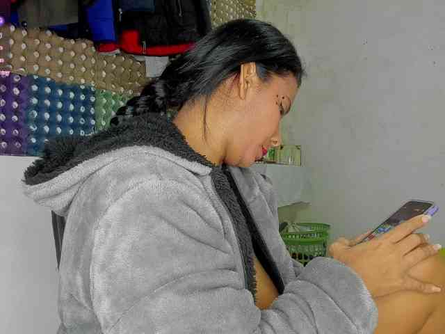 nenita-horny webcam