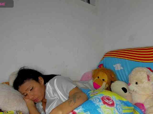 nenita-horny webcam