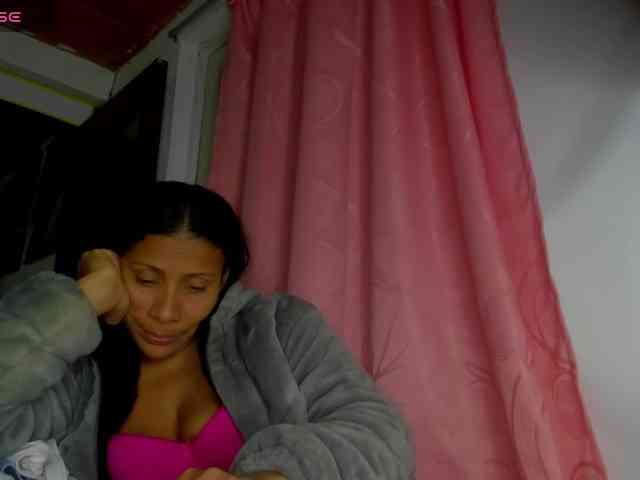 nenita-horny webcam