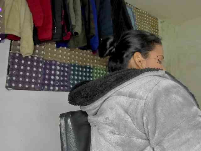 nenita-horny webcam
