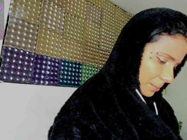 nenita-horny webcam