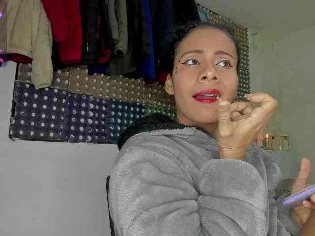 nenita-horny webcam