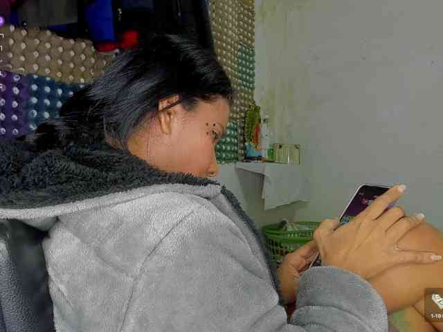 nenita-horny webcam