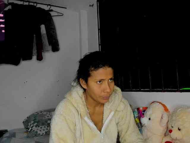 nenita-horny webcam