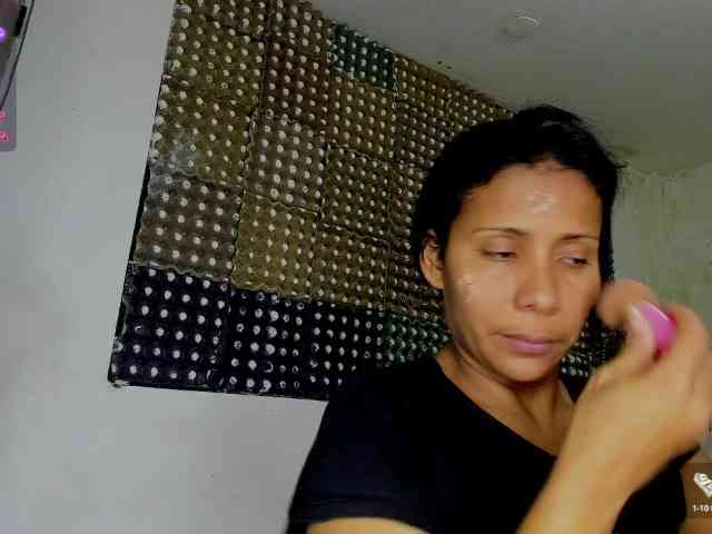 nenita-horny webcam