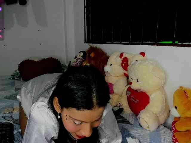 nenita-horny webcam