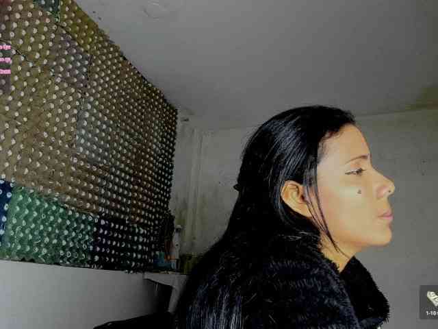 nenita-horny webcam