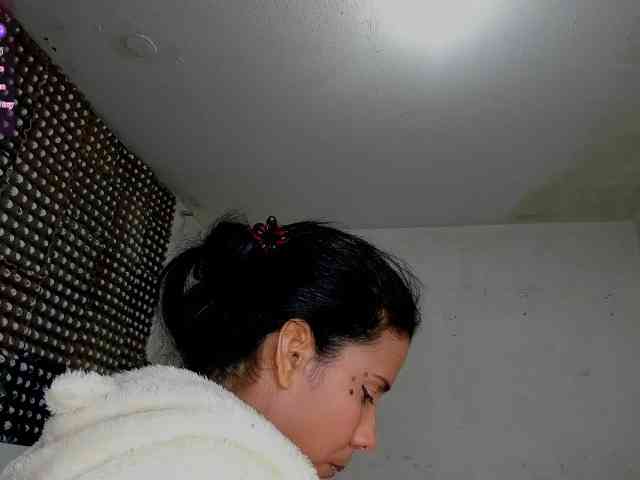 nenita-horny webcam