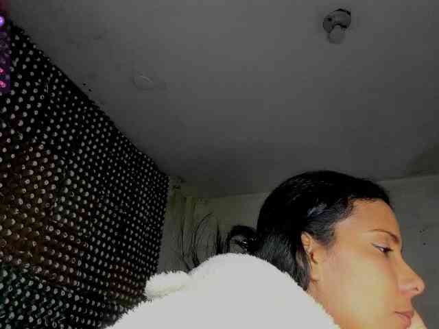 nenita-horny webcam