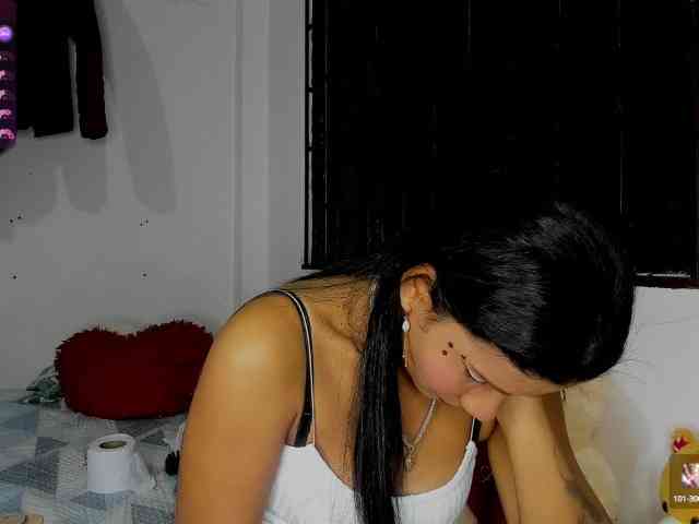 nenita-horny webcam