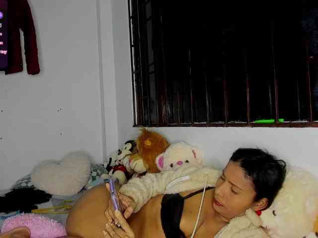 nenita-horny webcam