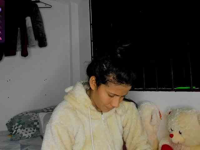 nenita-horny webcam