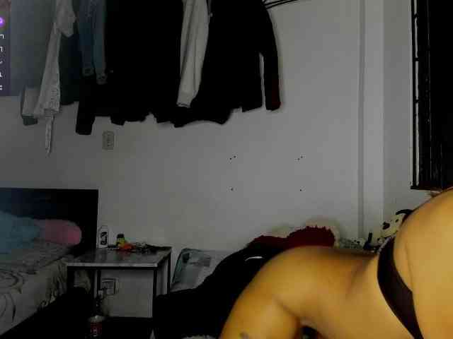 nenita-horny webcam