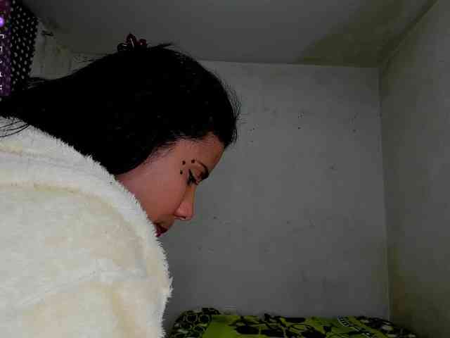 nenita-horny webcam