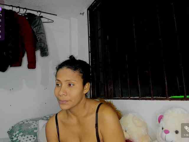nenita-horny webcam
