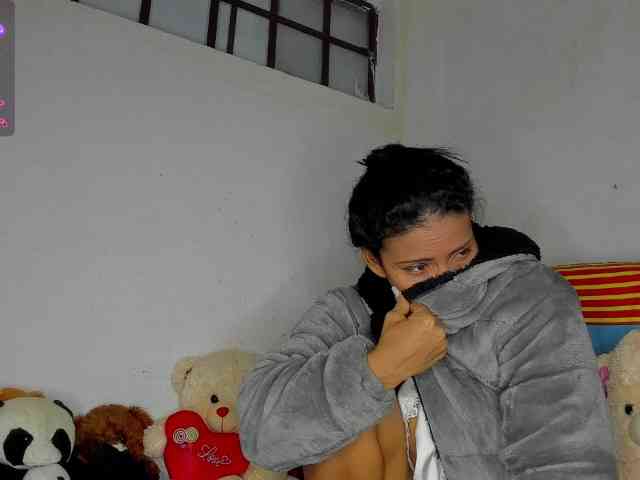 live nude webcam Nentia-horny