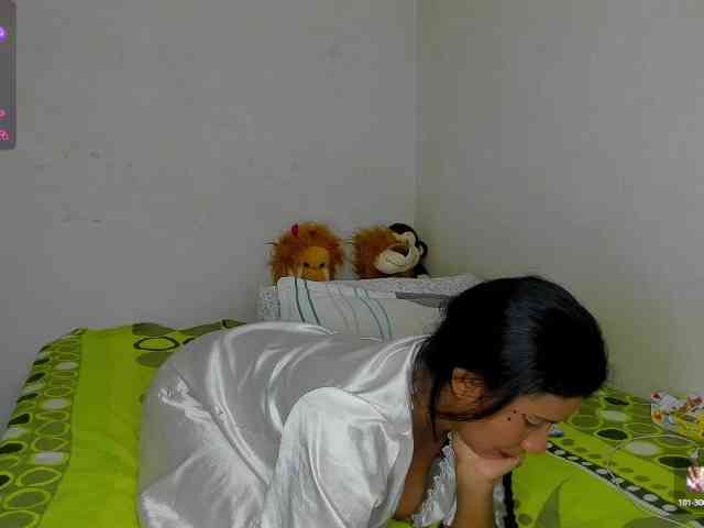 nenita-horny webcam