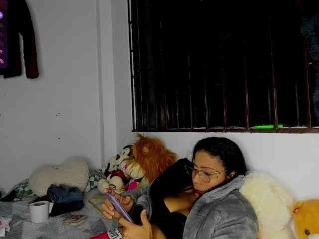 nenita-horny webcam