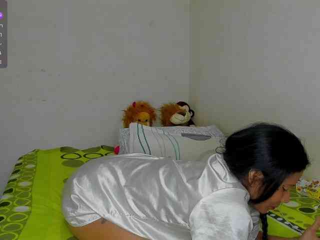 nenita-horny webcam