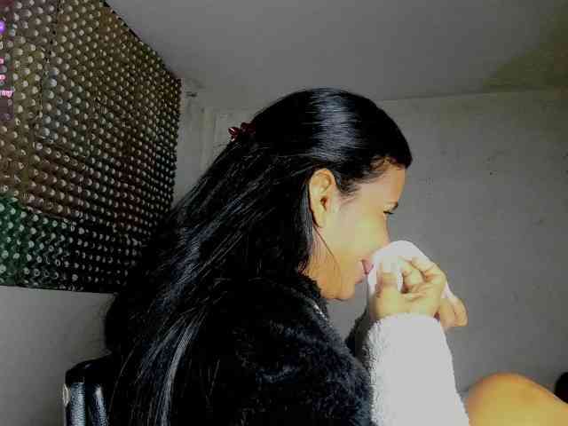 nenita-horny webcam