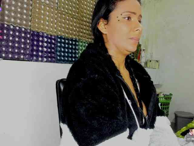 nenita-horny webcam