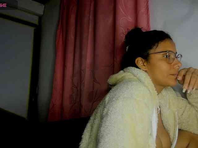 nenita-horny webcam