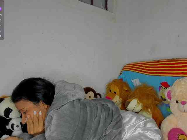 nenita-horny webcam