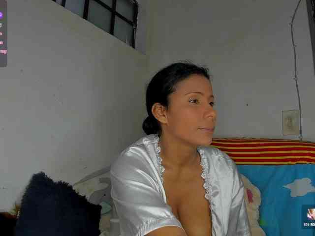 nenita-horny webcam