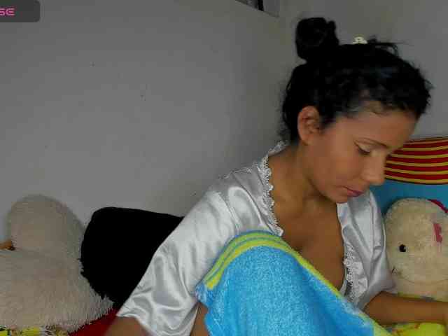 nenita-horny webcam