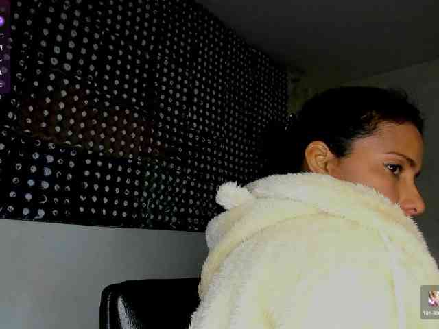 nenita-horny webcam